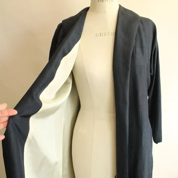 Vintage 1960s Swing Coat with Pockets, Cates Blue Black Silk Jacket, White Linin - Picture 10 of 10